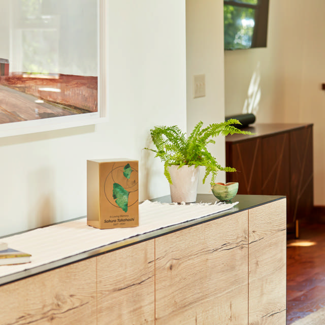 Life Canvas Ginkgo Bronze, Companion Urn Right Side