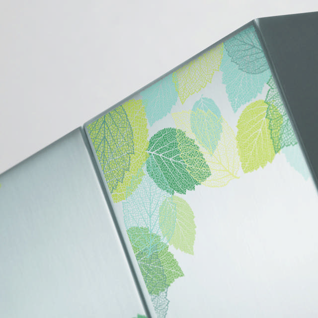 Life Canvas Foliage Pewter, Companion Urn Right Side