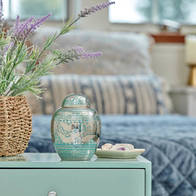 Going Home®, Extra Small Urn