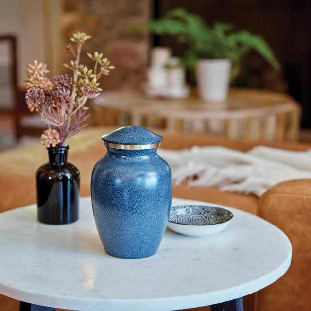 MAUS Granite, Extra Small Urn