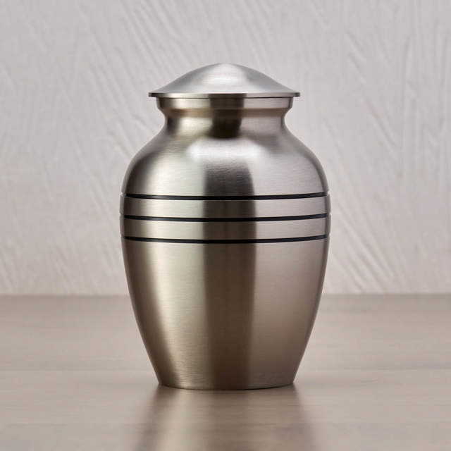Classic Pewter, Extra Small Urn