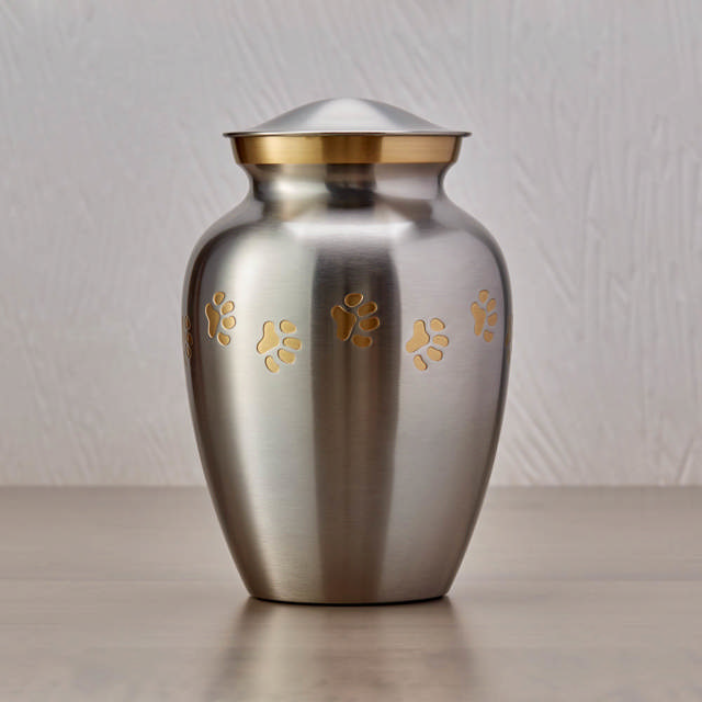 Classic Paw Pewter, Petite Urn