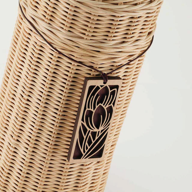 Woodland Pendant Tulip