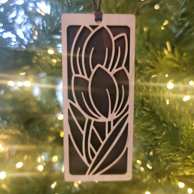 Woodland Pendant Tulip