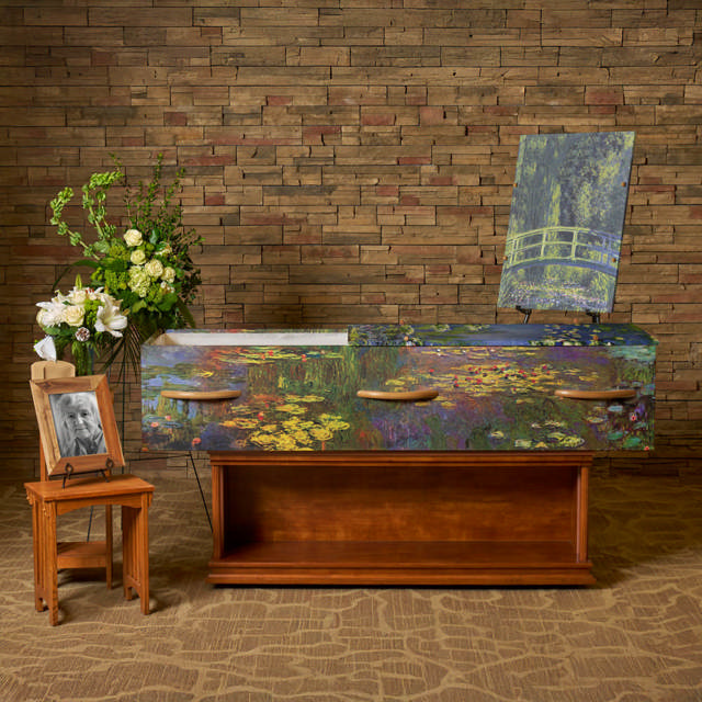 LifeArt Water Lilies Cremation Container