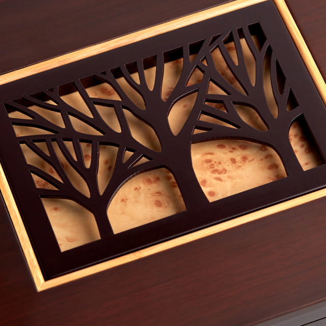 Craftsman Style Memory Chest with Tree