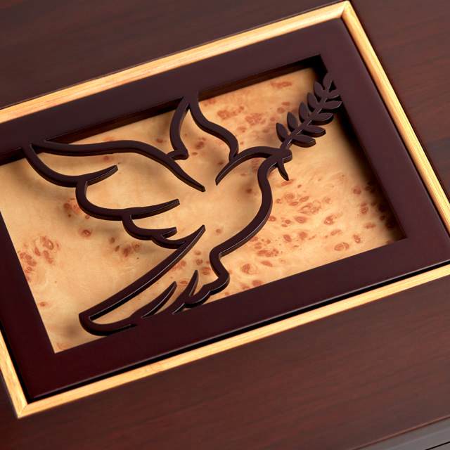 Craftsman Style Memory Chest with Dove