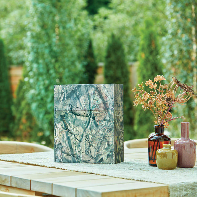 Explorer Scattering Urn Mossy Oak®, Full Size Urn